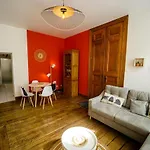 La Petite Ourse - De Charme Citadin Apartman Andenne