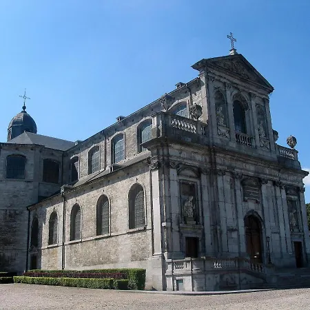 La Petite Ourse - De Charme Citadin شقة Andenne
