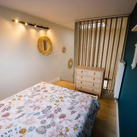 La Petite Ourse - De Charme Citadin Apartman *